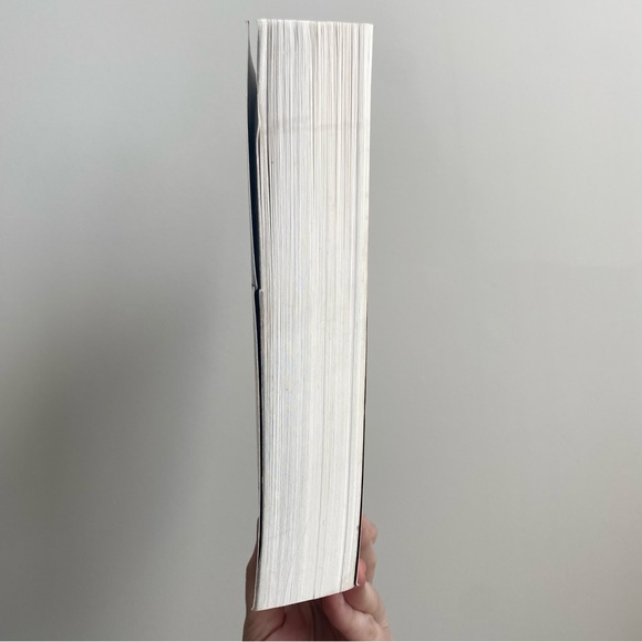 The 48 Laws of Power by Robert Green Paperback - Picture 2 of 5